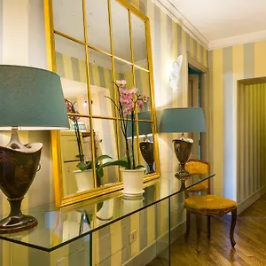 https://casa-howard-roma-rome.it-romehotels.com