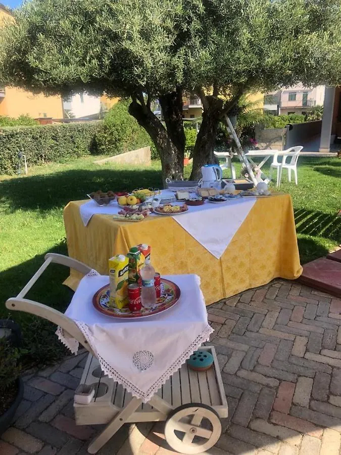 Beb Oasi Marina Bed & Breakfast Campofelice Di Roccella