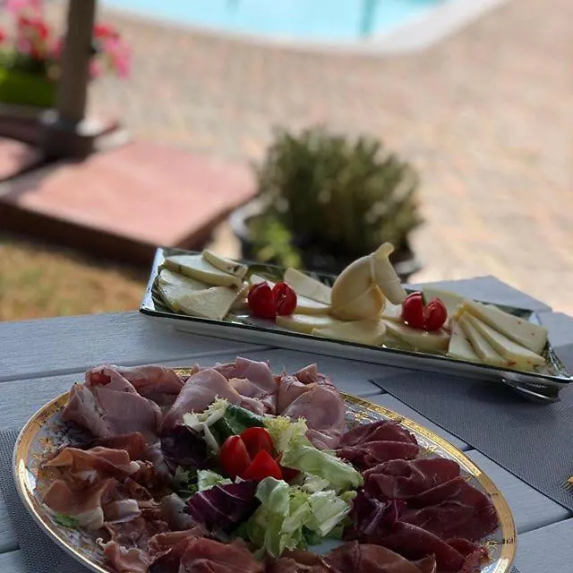 Beb Oasi Marina Bed & Breakfast Campofelice Di Roccella 2*,  Italy