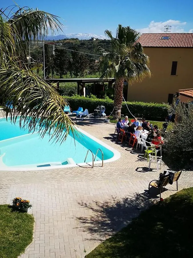 **  Beb Oasi Marina Bed & Breakfast Campofelice Di Roccella Italy