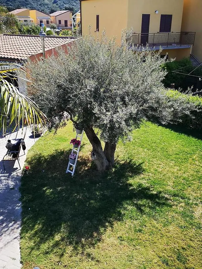 Beb Oasi Marina Bed & Breakfast Campofelice Di Roccella